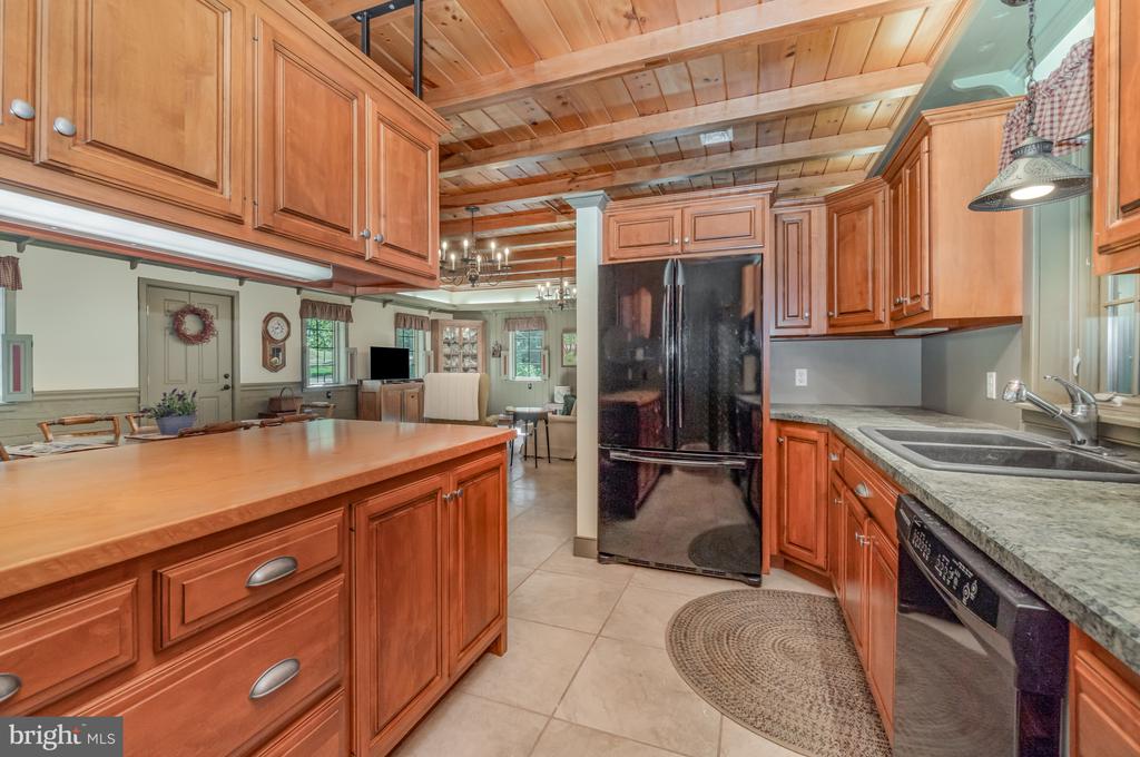 36 SASSAFRAS LANE