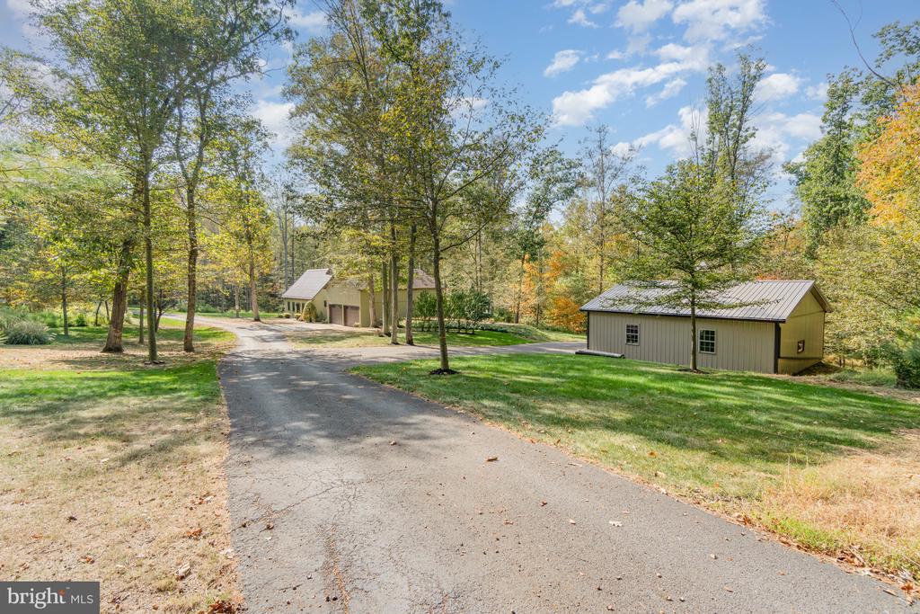 36 SASSAFRAS LANE