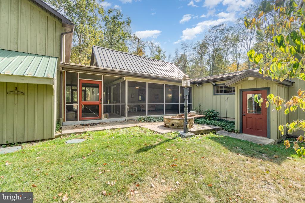 36 SASSAFRAS LANE