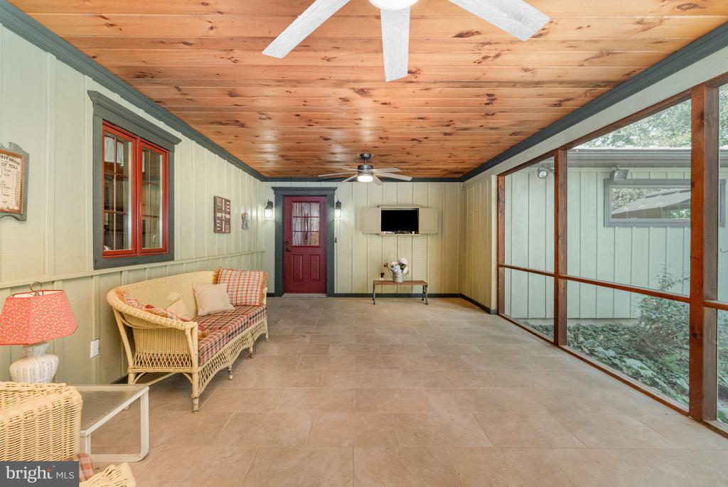 36 SASSAFRAS LANE