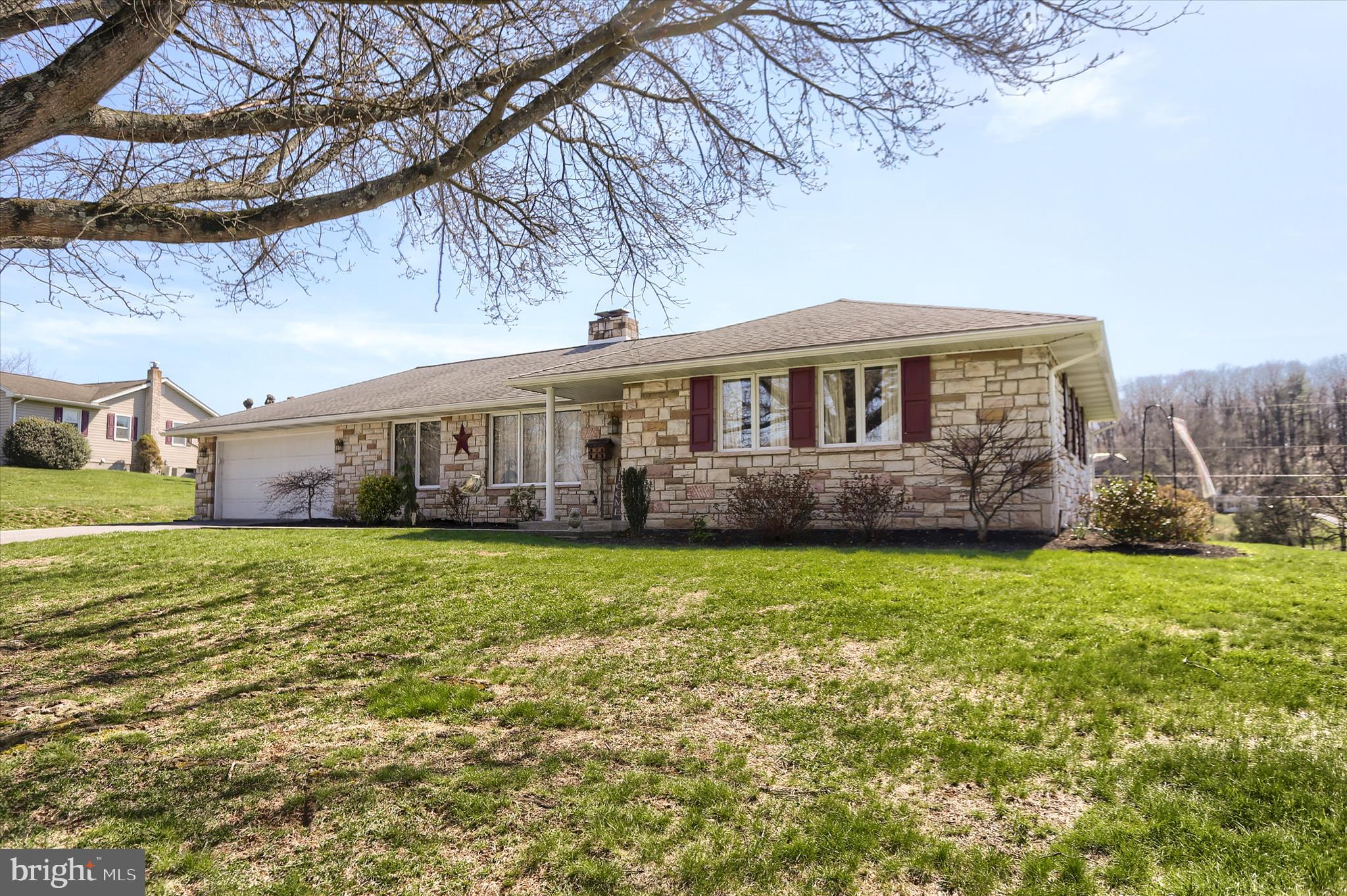 162 OAK DRIVE