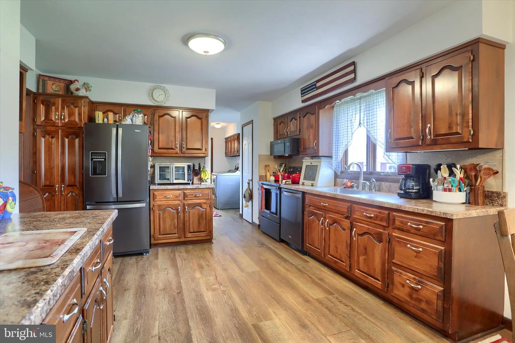 162 OAK DRIVE