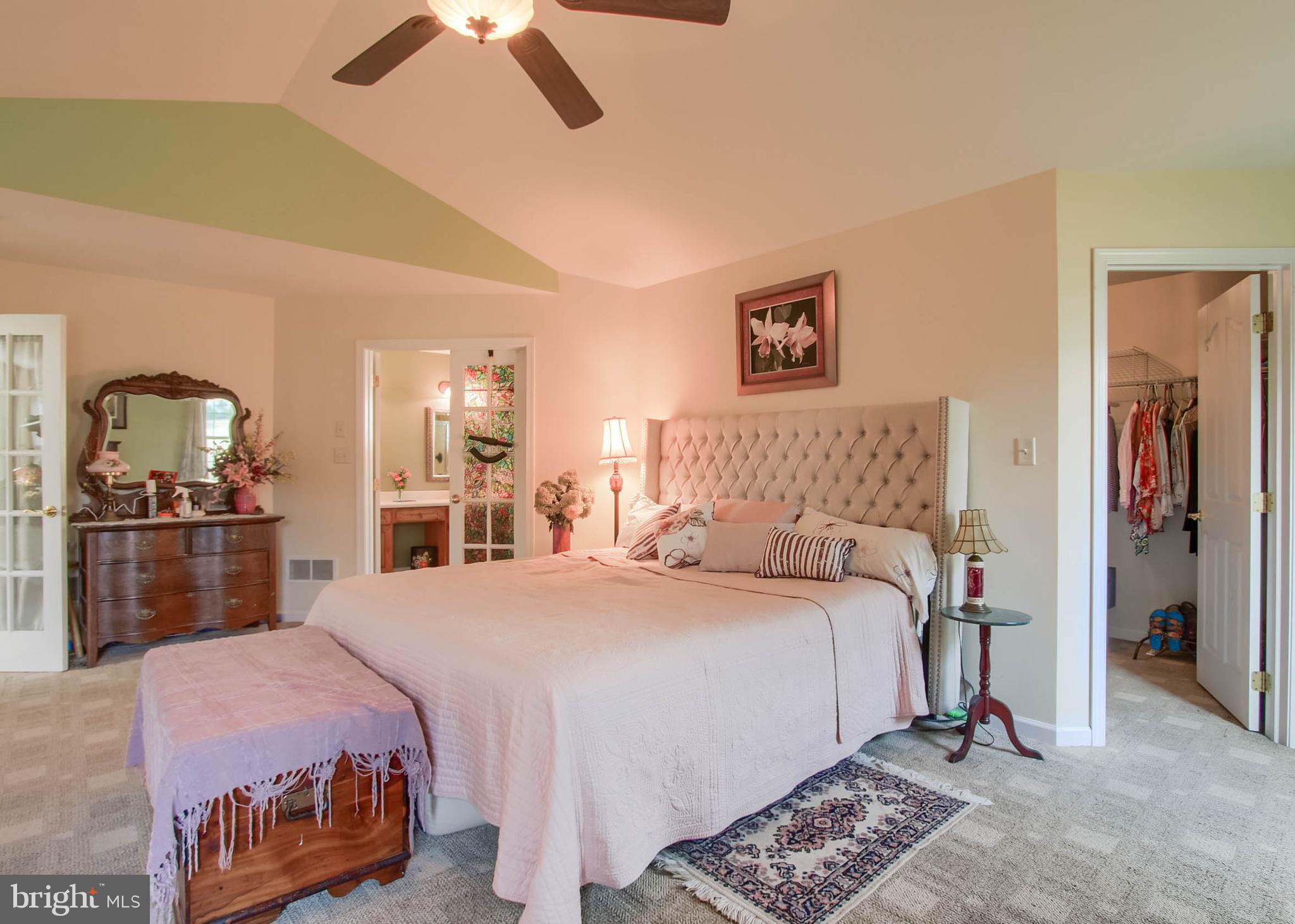 1017 CAMBRIDGE DRIVE