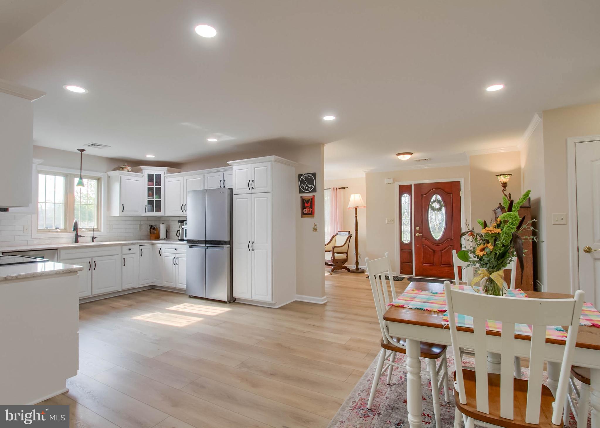 1017 CAMBRIDGE DRIVE