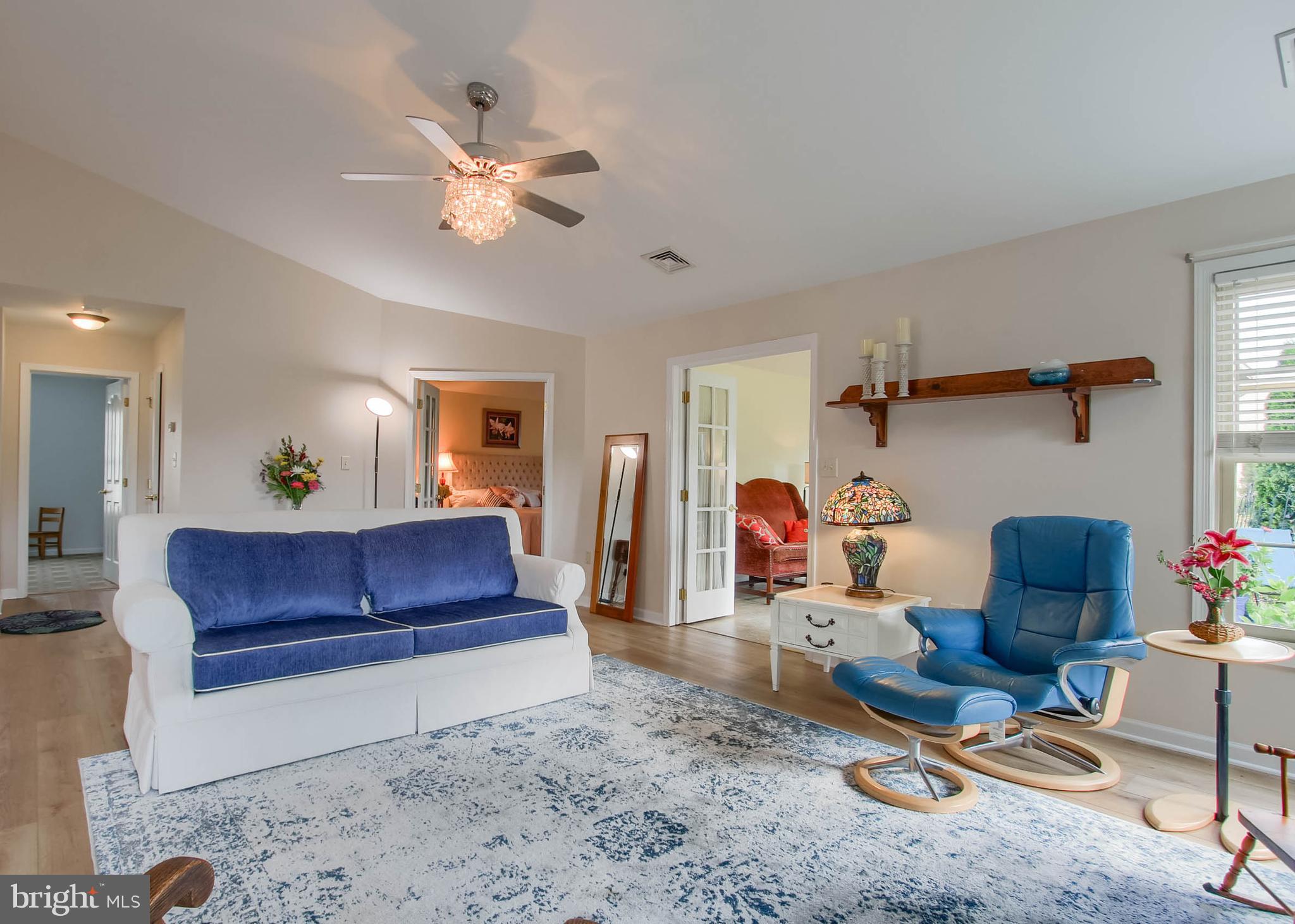 1017 CAMBRIDGE DRIVE