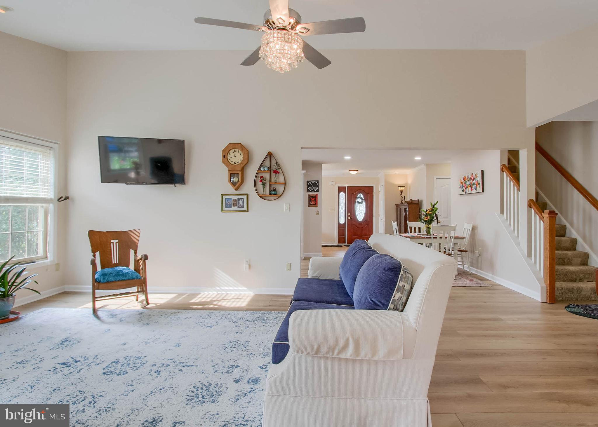 1017 CAMBRIDGE DRIVE