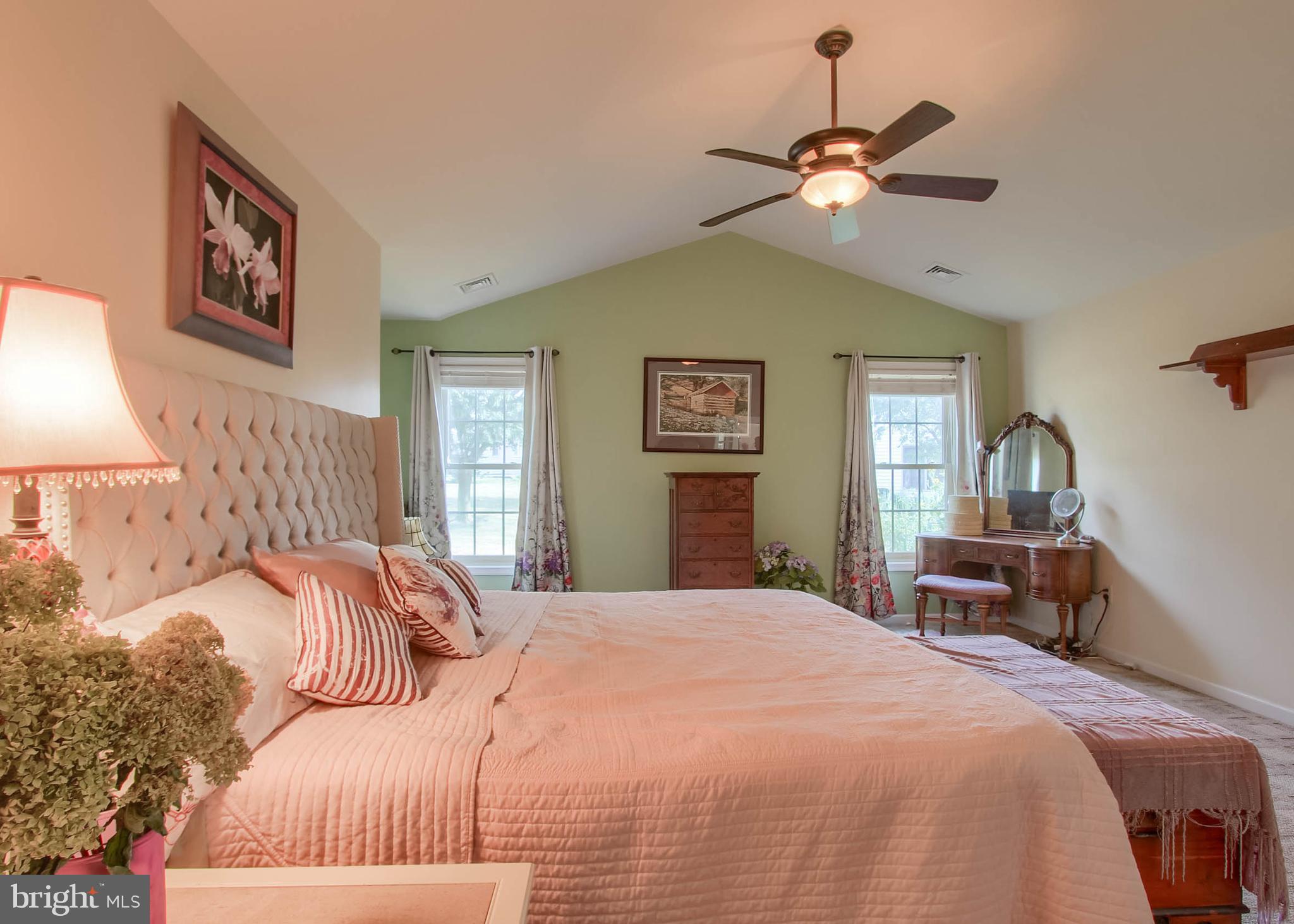 1017 CAMBRIDGE DRIVE