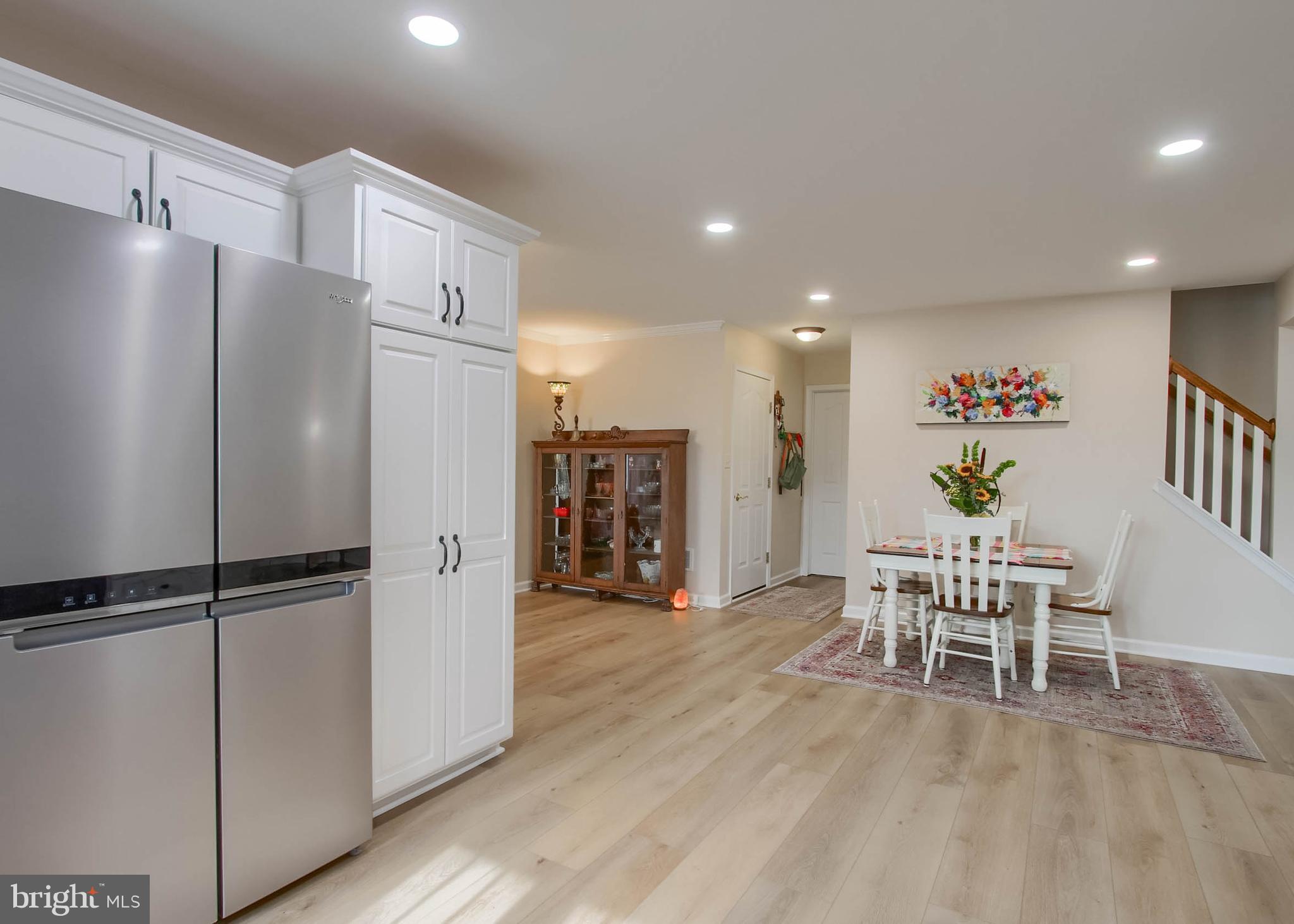 1017 CAMBRIDGE DRIVE