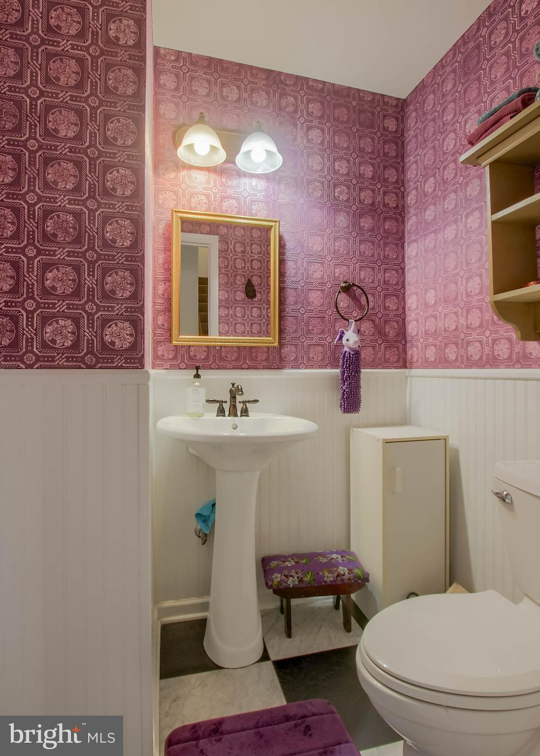 1017 CAMBRIDGE DRIVE