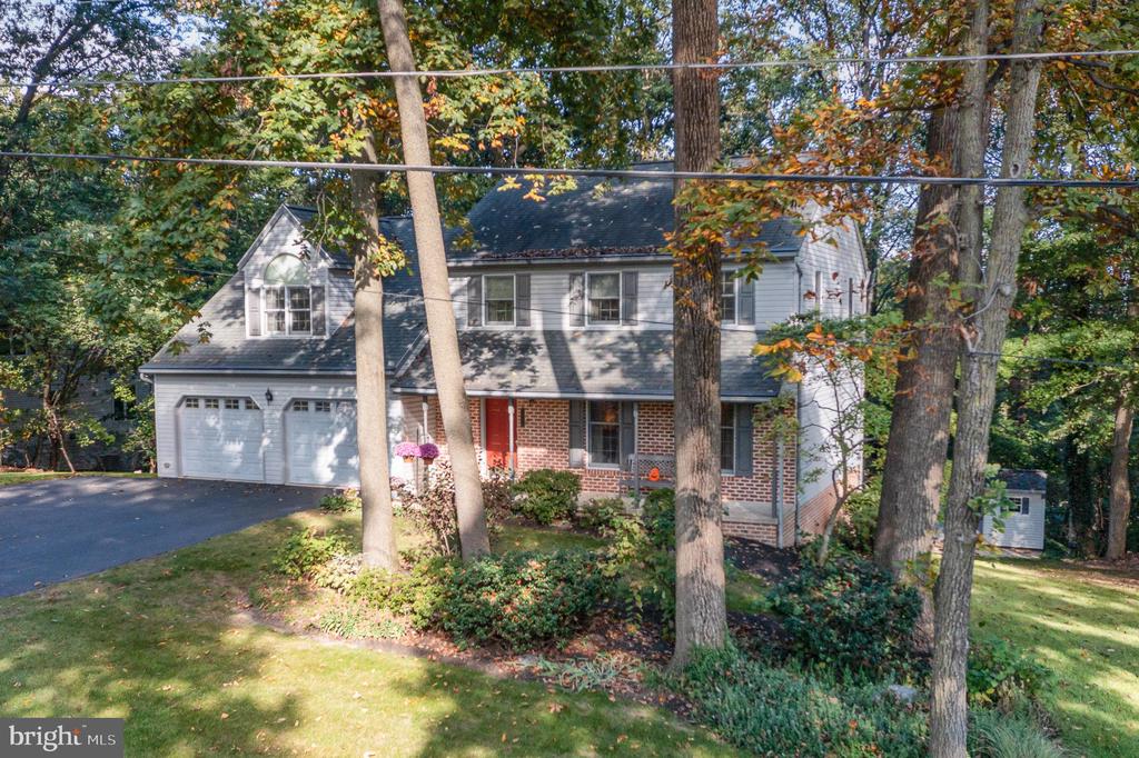 2075 RIDGE ROAD