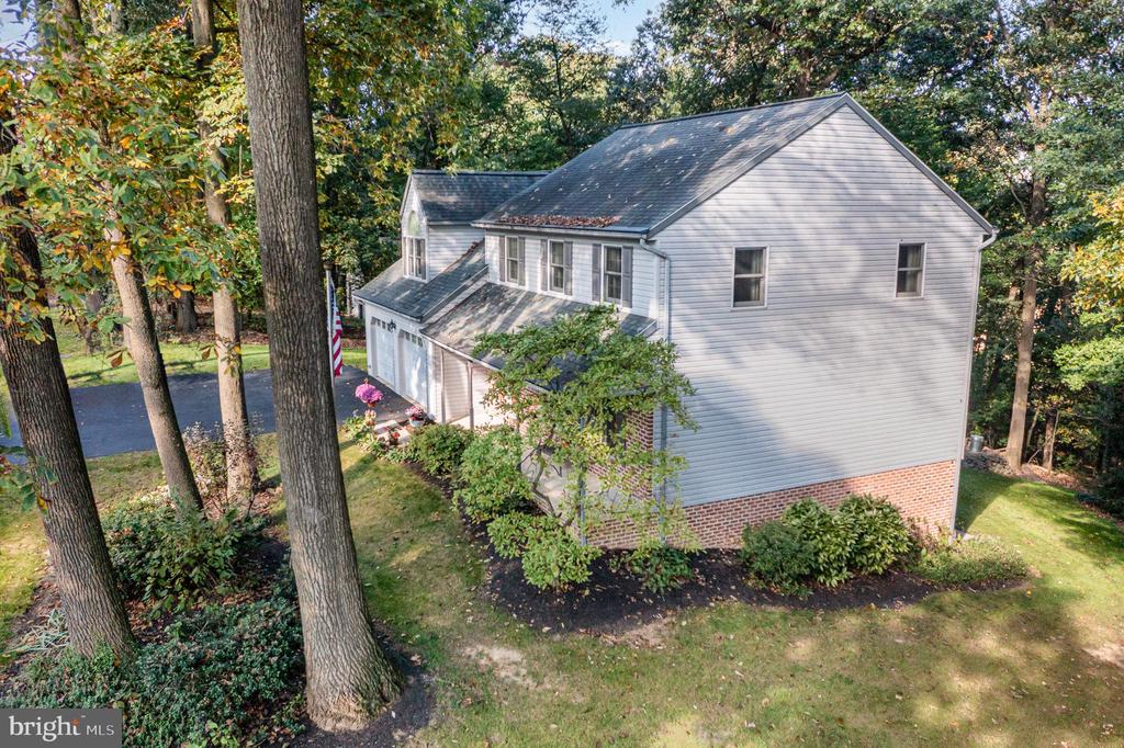 2075 RIDGE ROAD