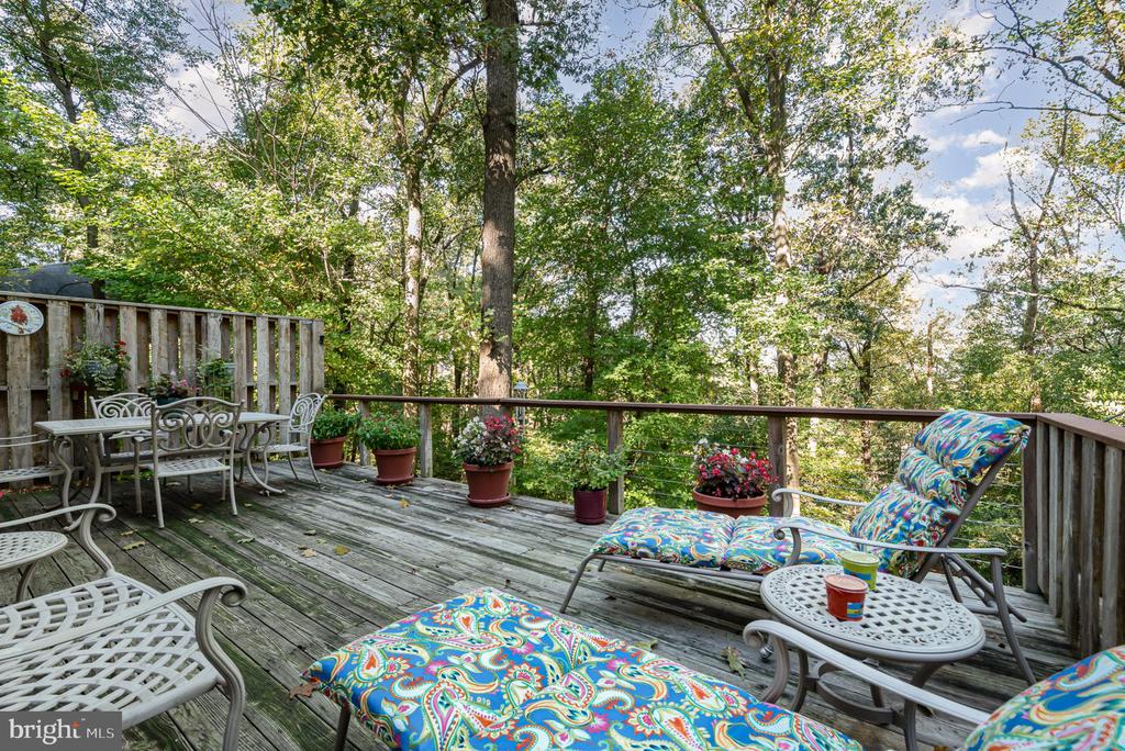 2075 RIDGE ROAD