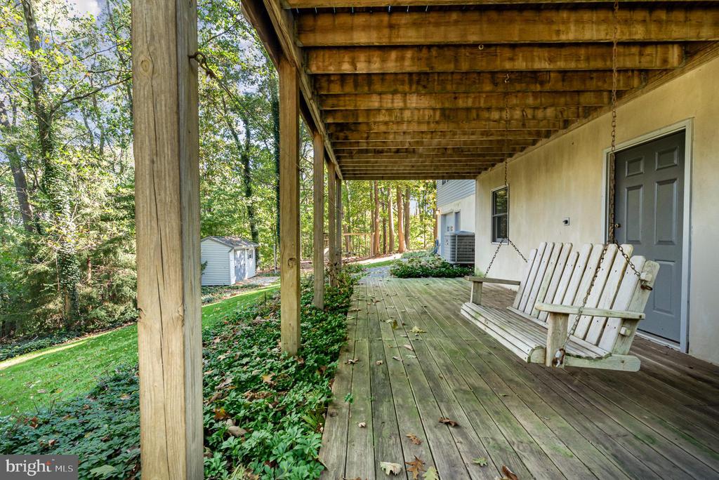2075 RIDGE ROAD