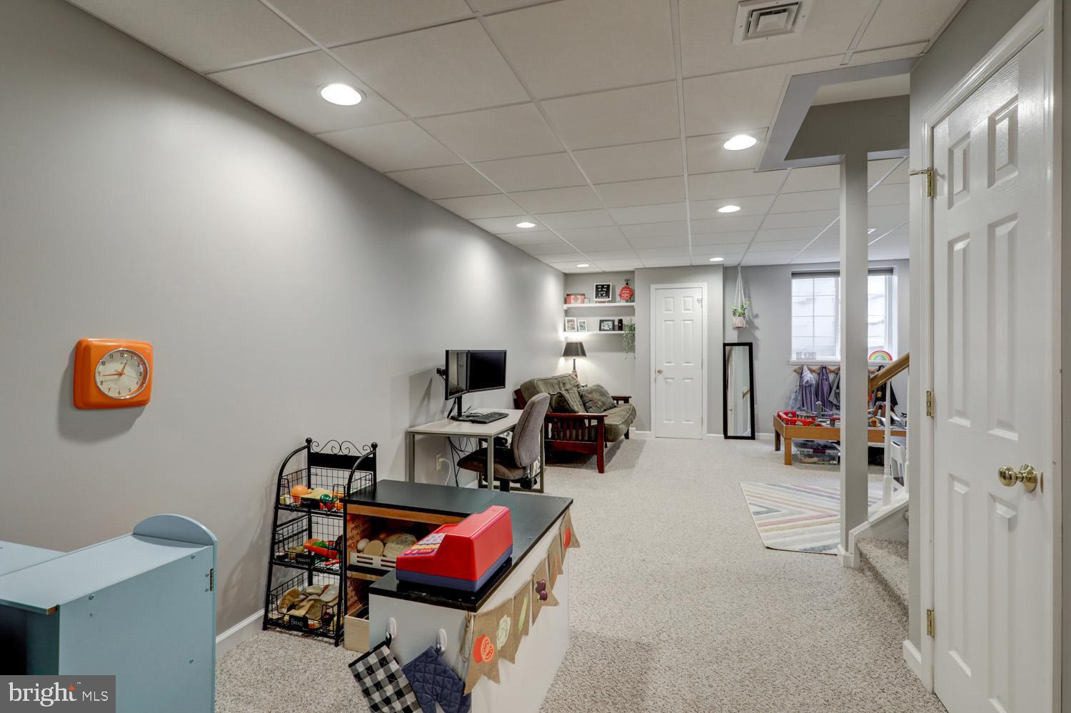 414 SHADETREE BOULEVARD