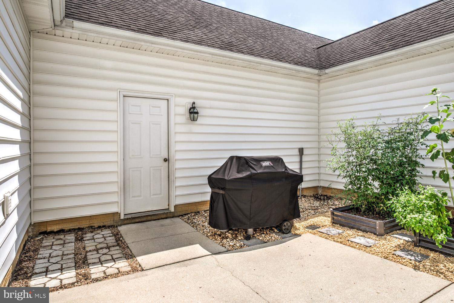 414 SHADETREE BOULEVARD