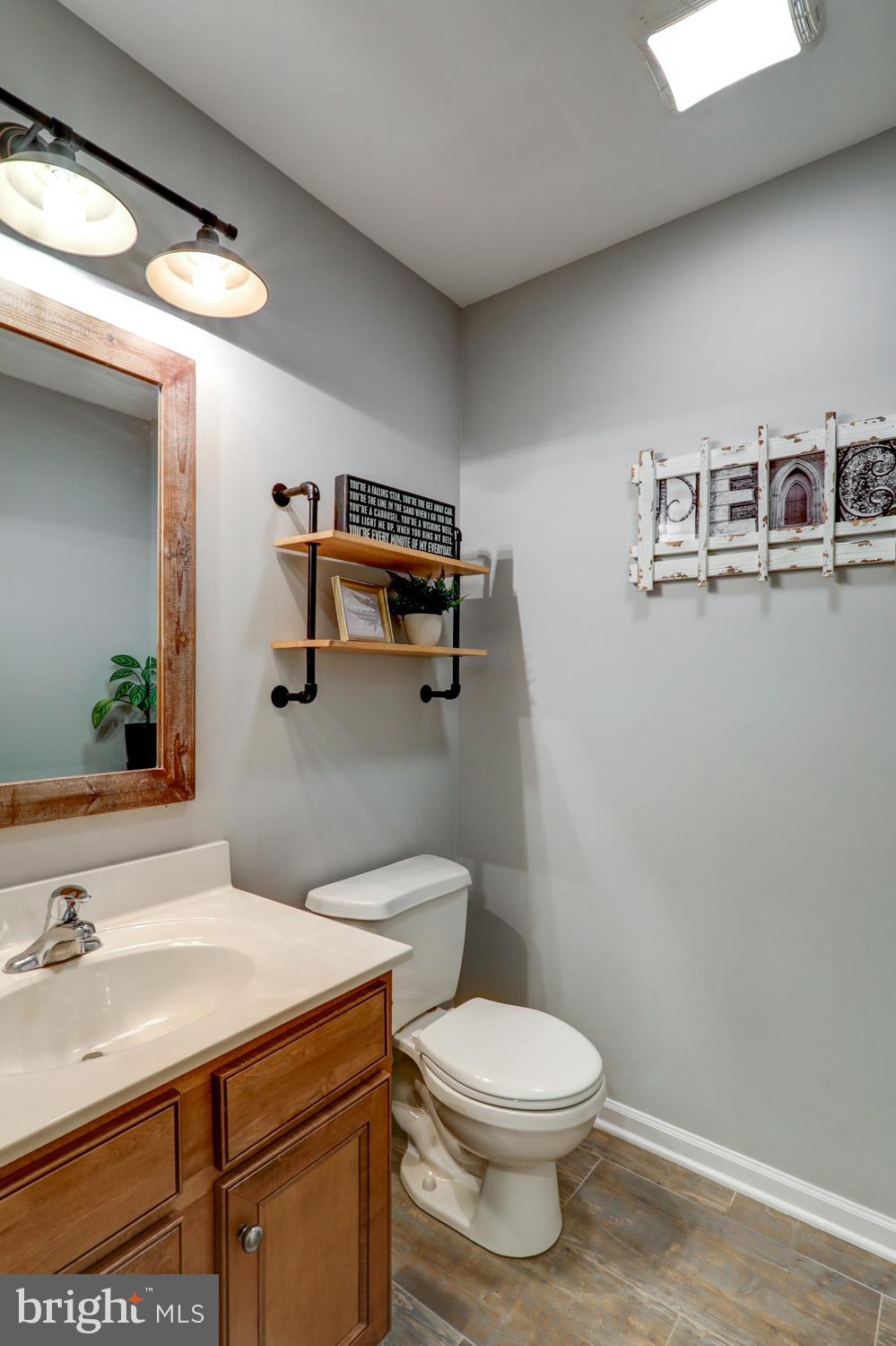 414 SHADETREE BOULEVARD