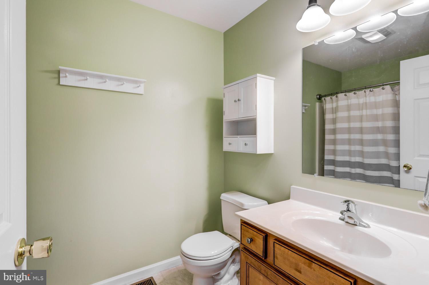 414 SHADETREE BOULEVARD