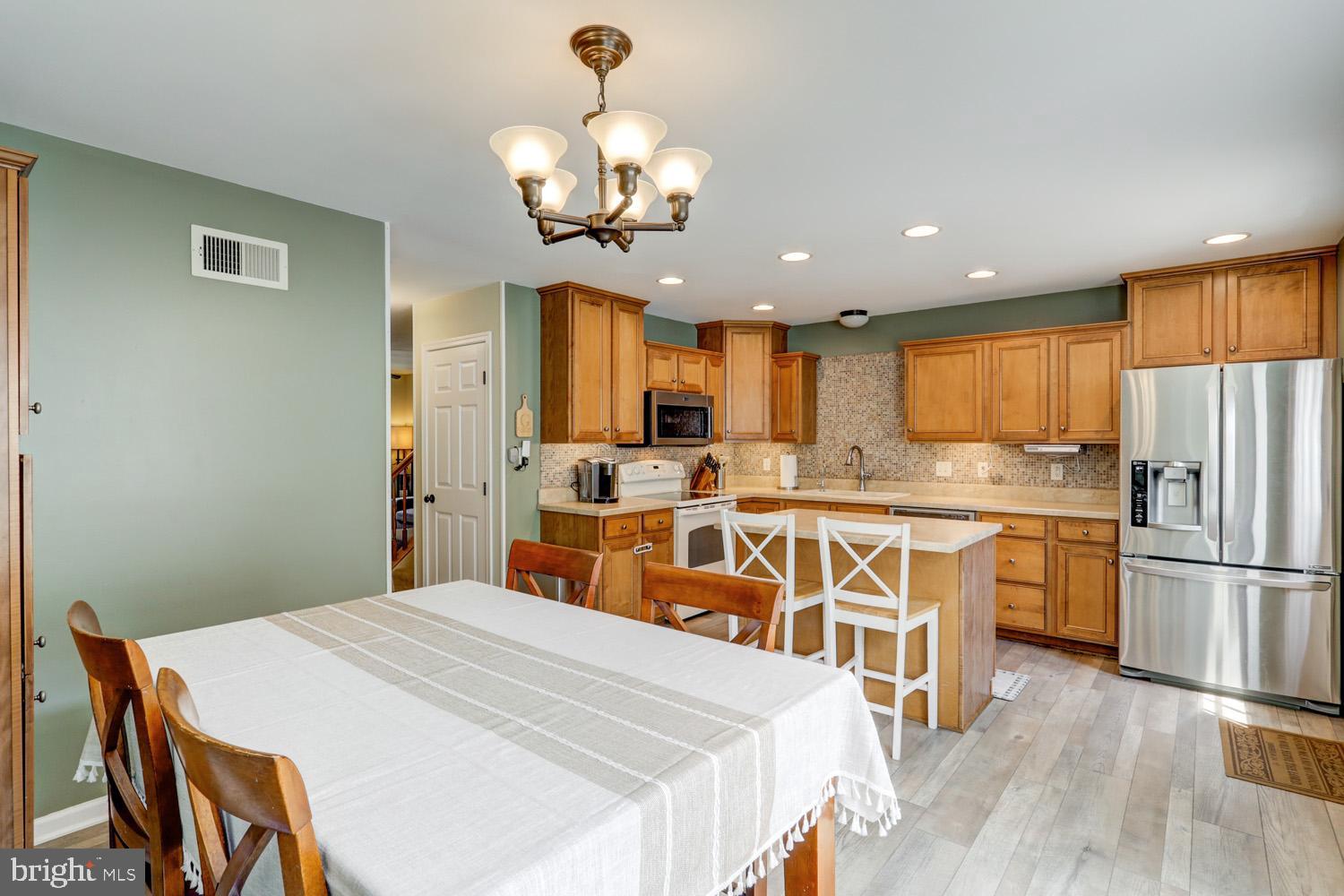 414 SHADETREE BOULEVARD