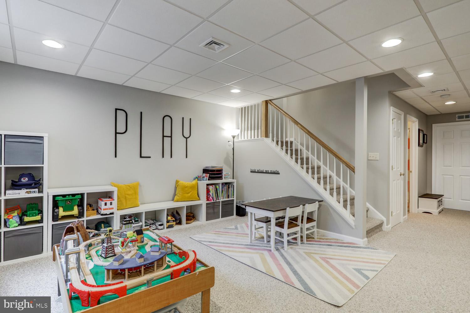 414 SHADETREE BOULEVARD