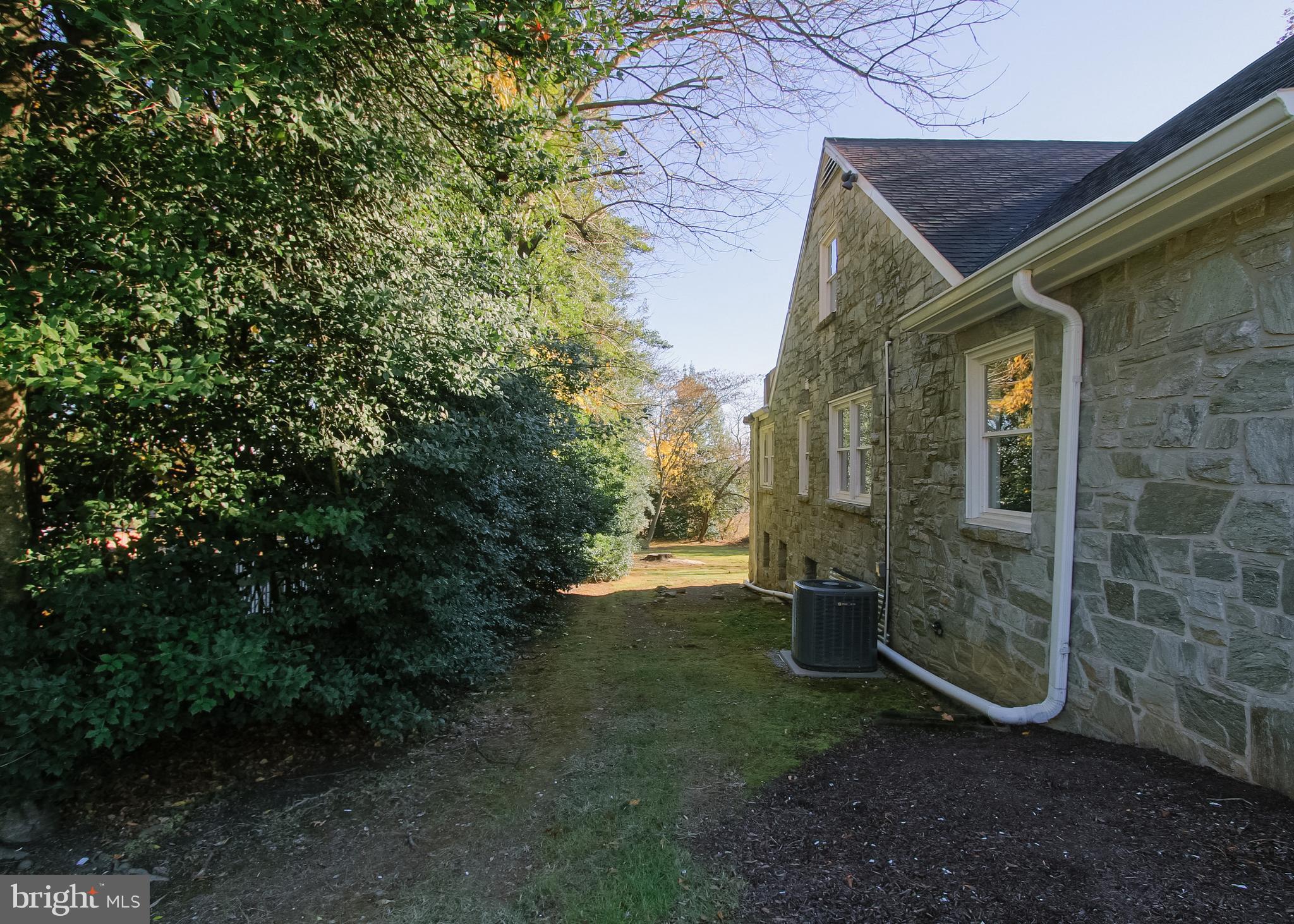 2016 MILLERSVILLE PIKE