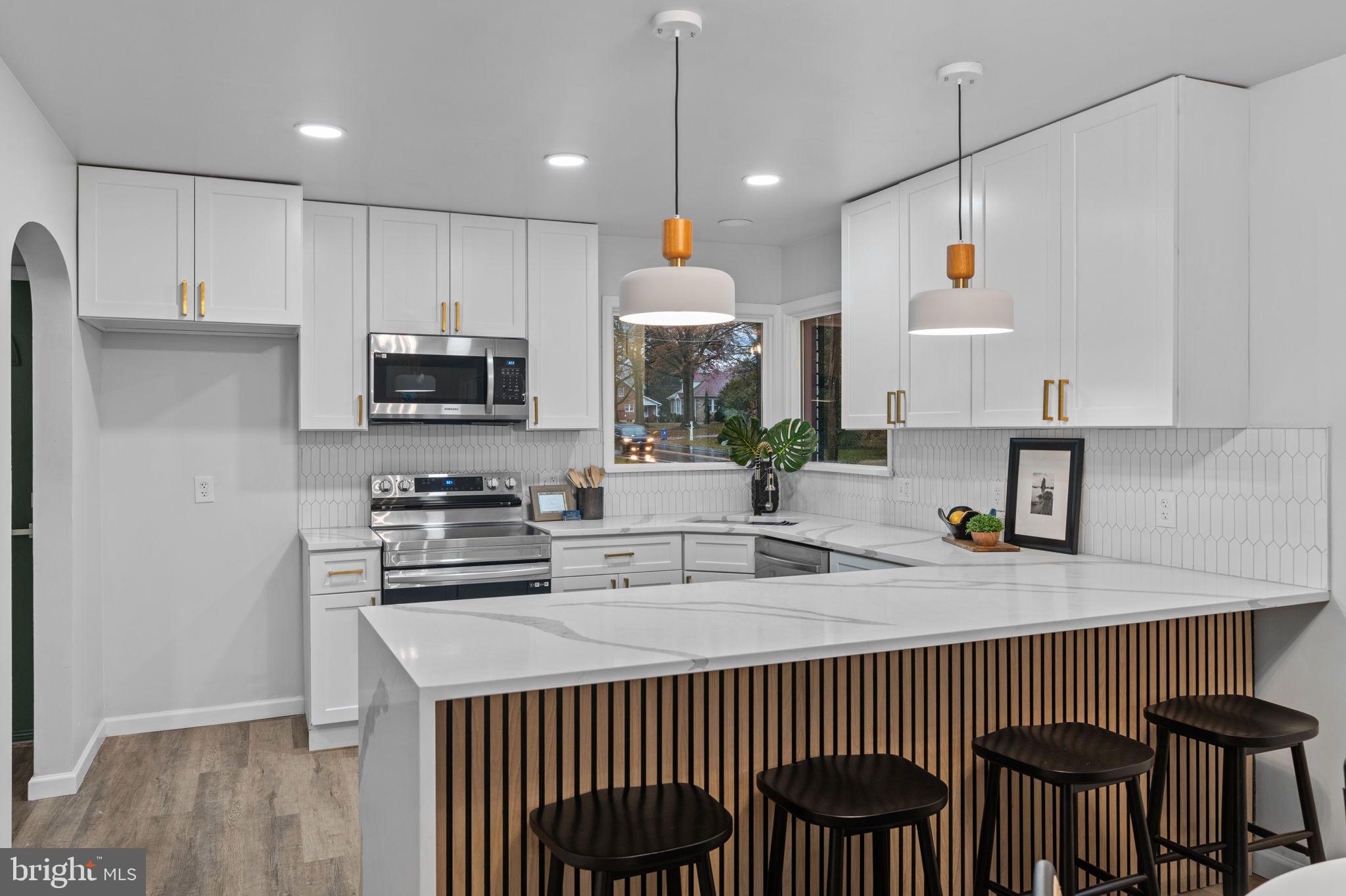 207 CAMPBELLTOWN ROAD