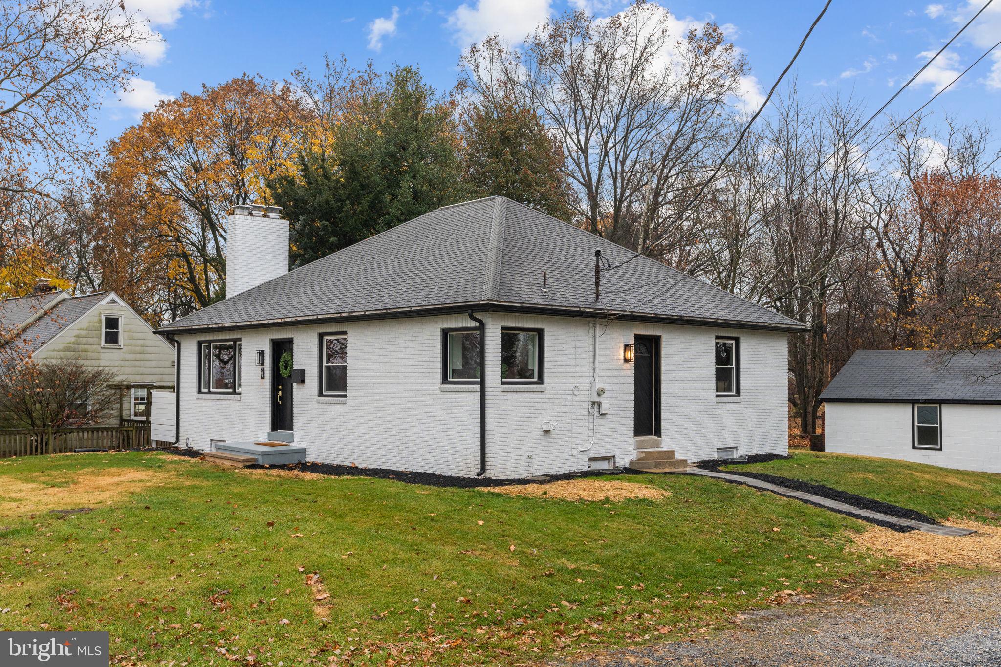 207 CAMPBELLTOWN ROAD