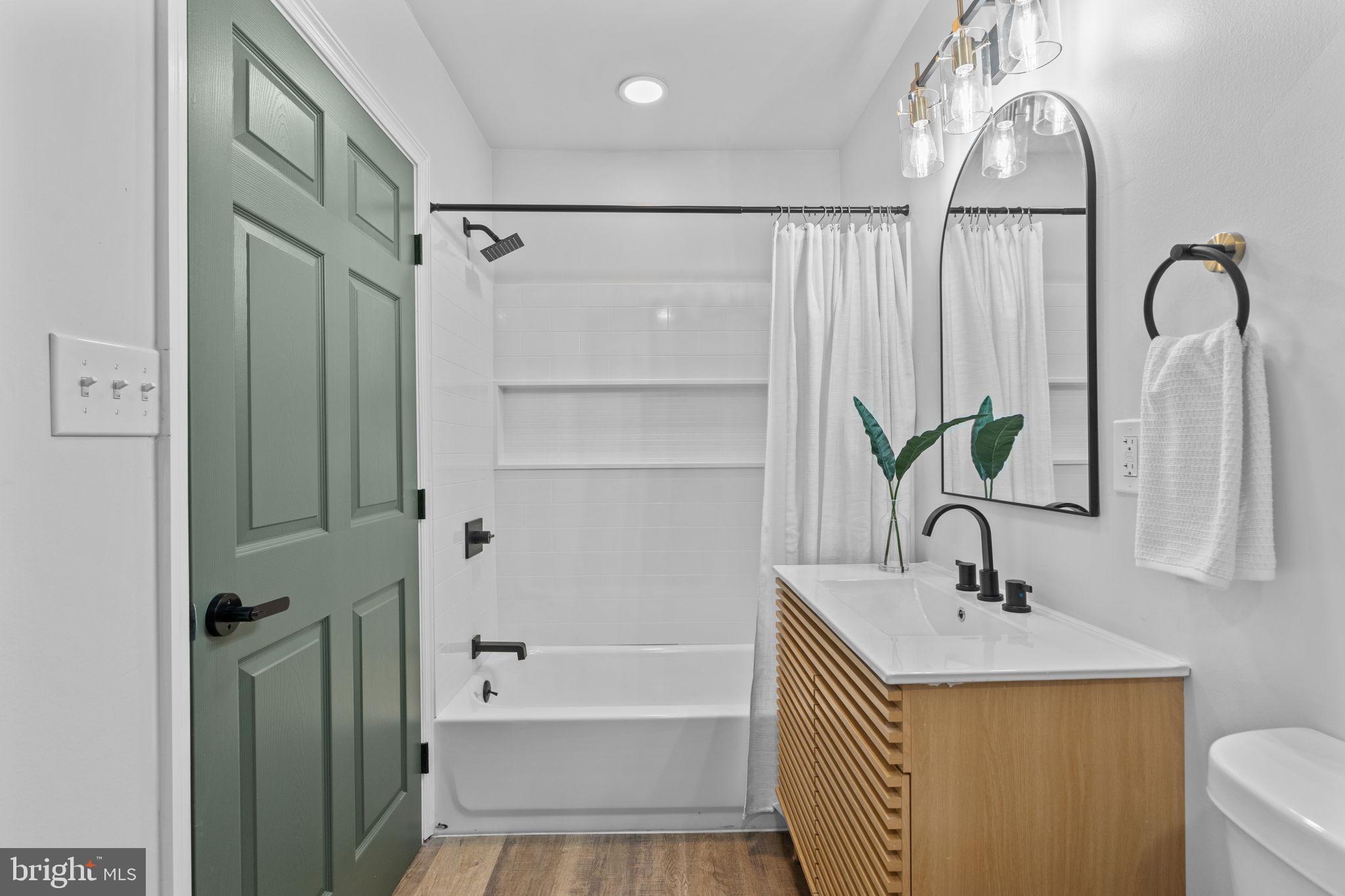 207 CAMPBELLTOWN ROAD