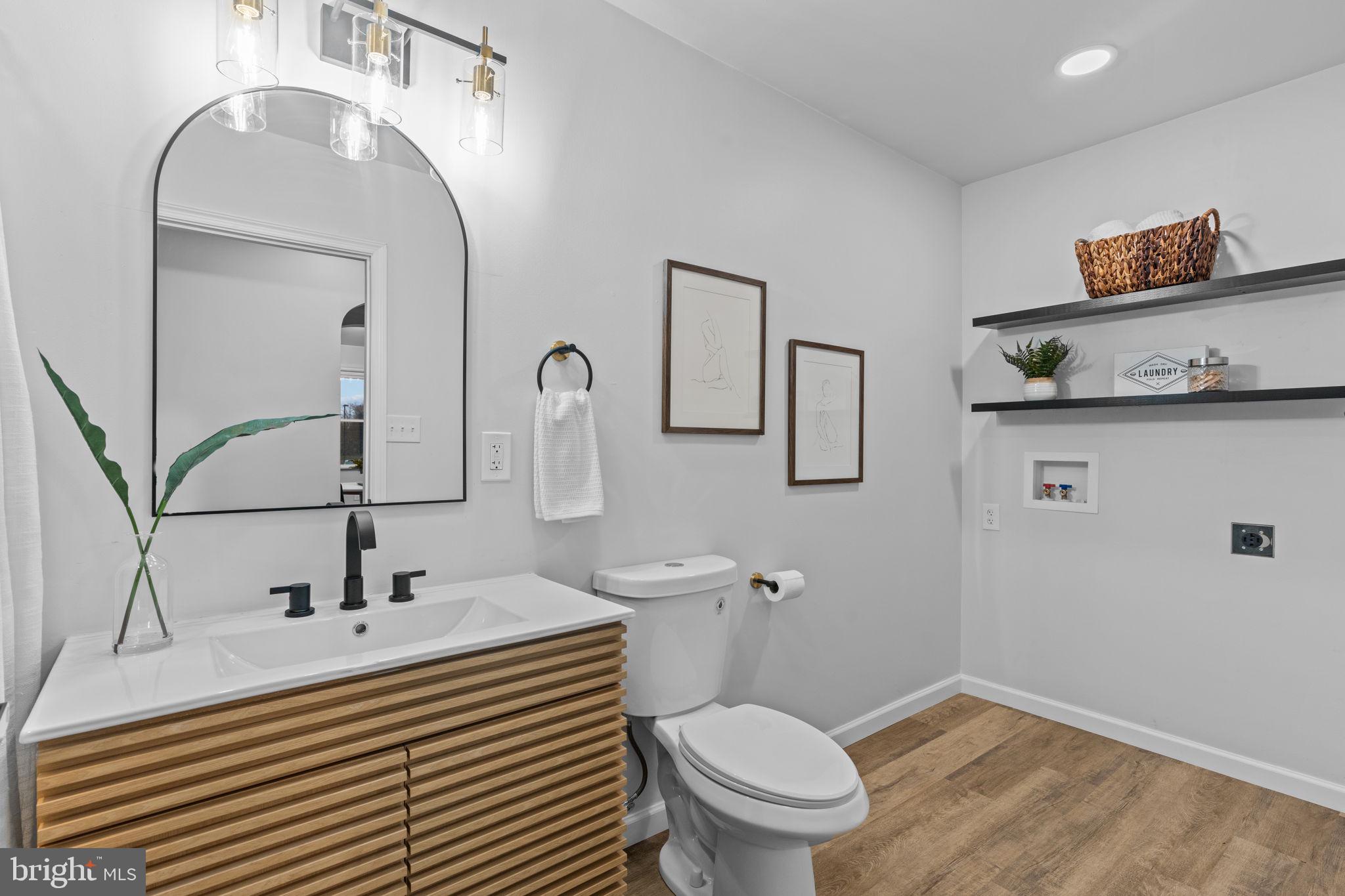 207 CAMPBELLTOWN ROAD