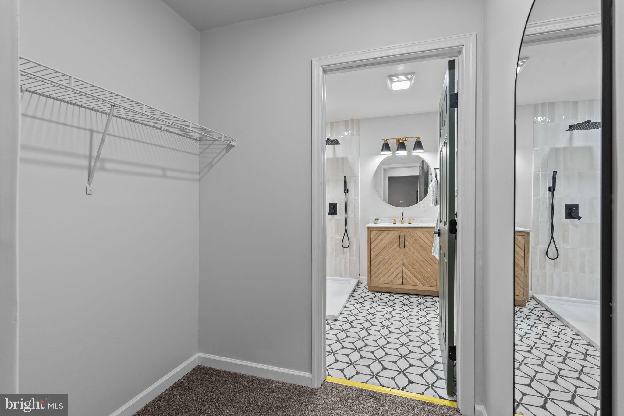 207 CAMPBELLTOWN ROAD