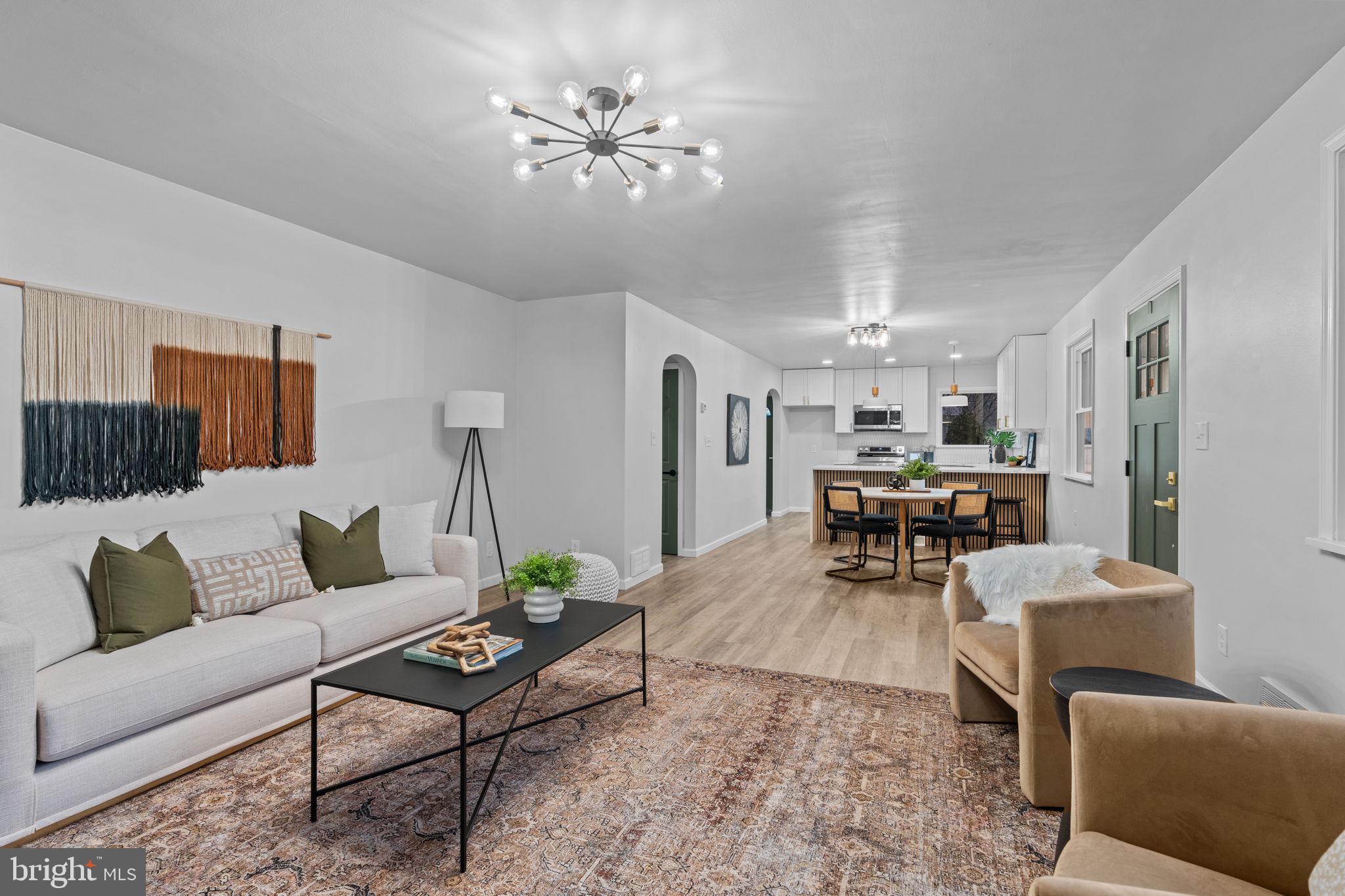 207 CAMPBELLTOWN ROAD