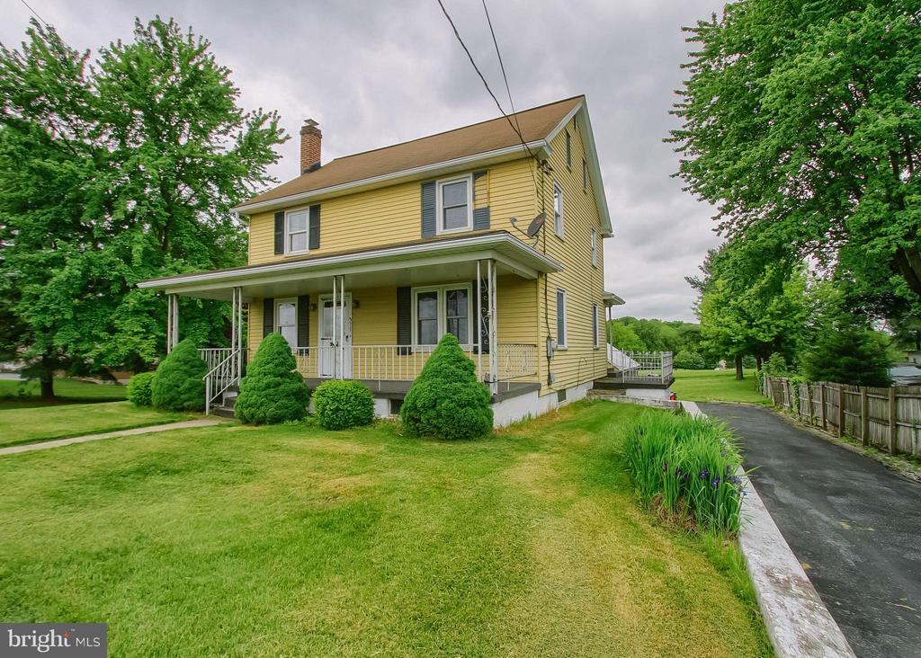 935 N FORGE ROAD