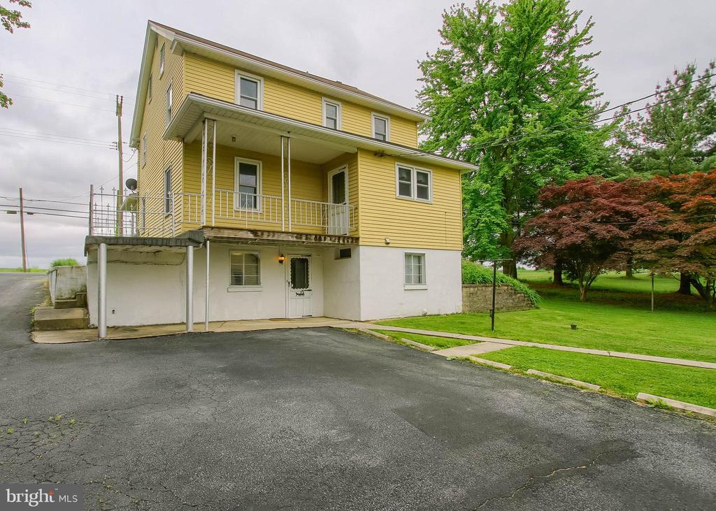 935 N FORGE ROAD