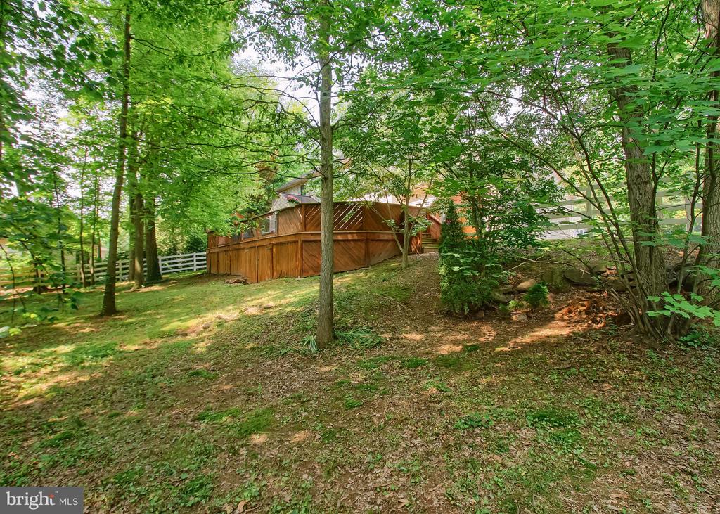 502 WOODLAND CIRCLE