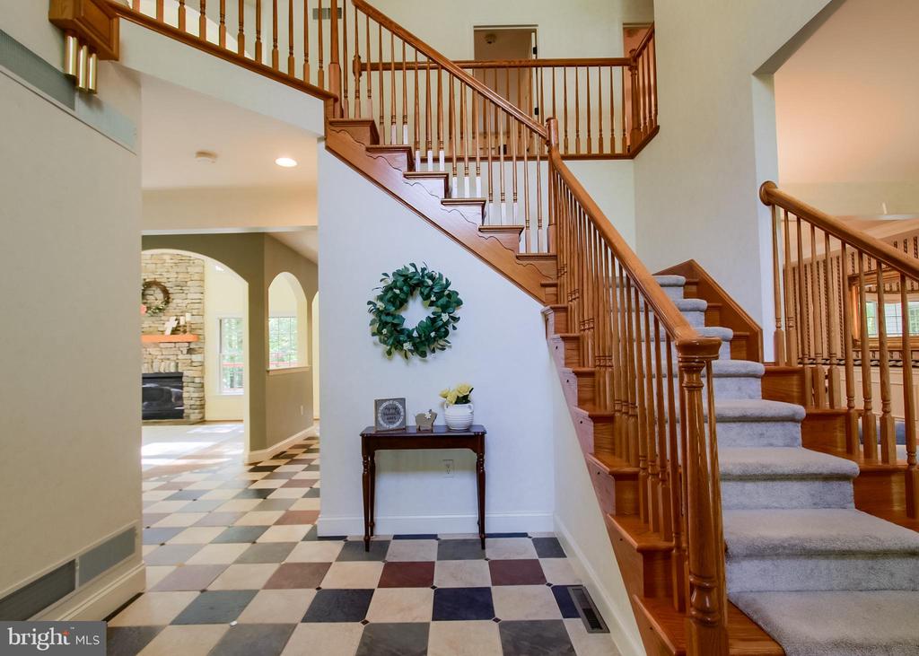 502 WOODLAND CIRCLE