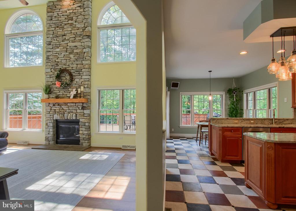 502 WOODLAND CIRCLE