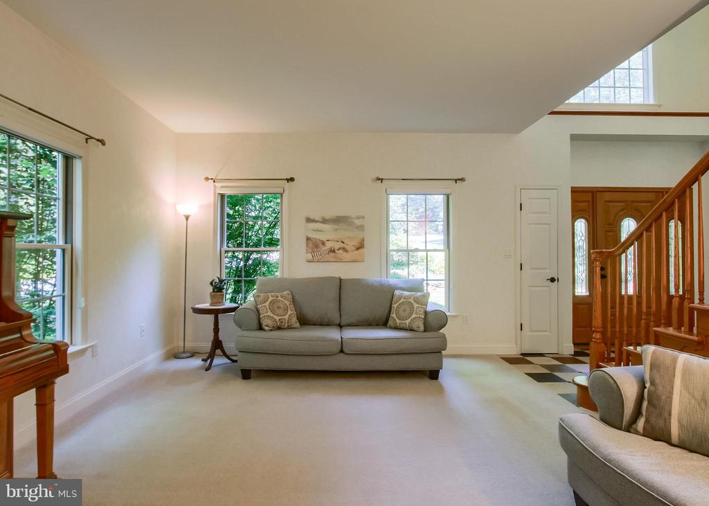 502 WOODLAND CIRCLE