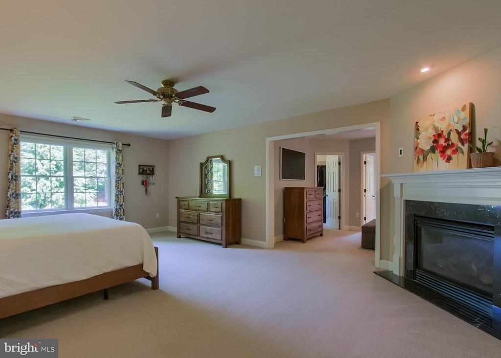 502 WOODLAND CIRCLE