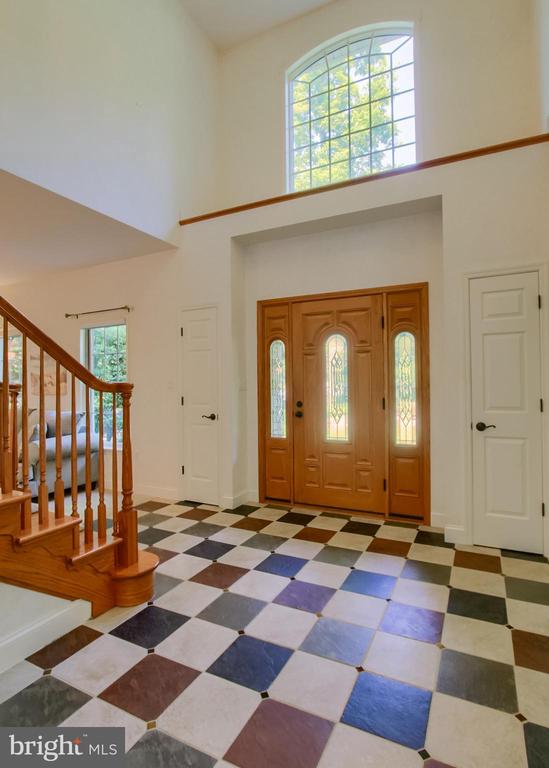 502 WOODLAND CIRCLE