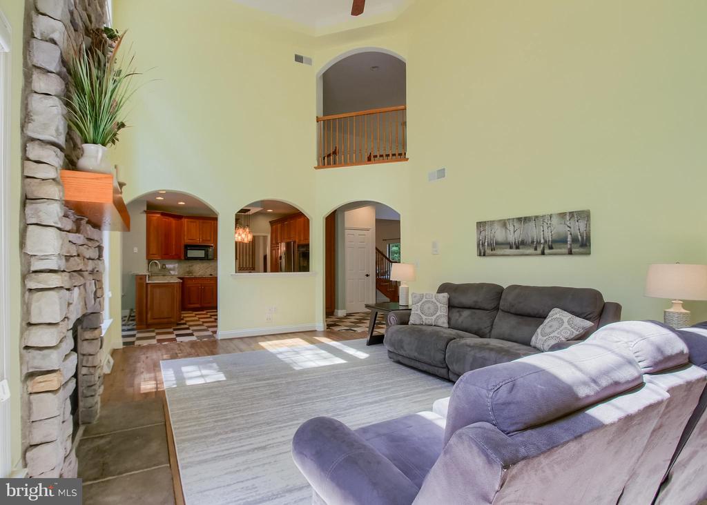 502 WOODLAND CIRCLE