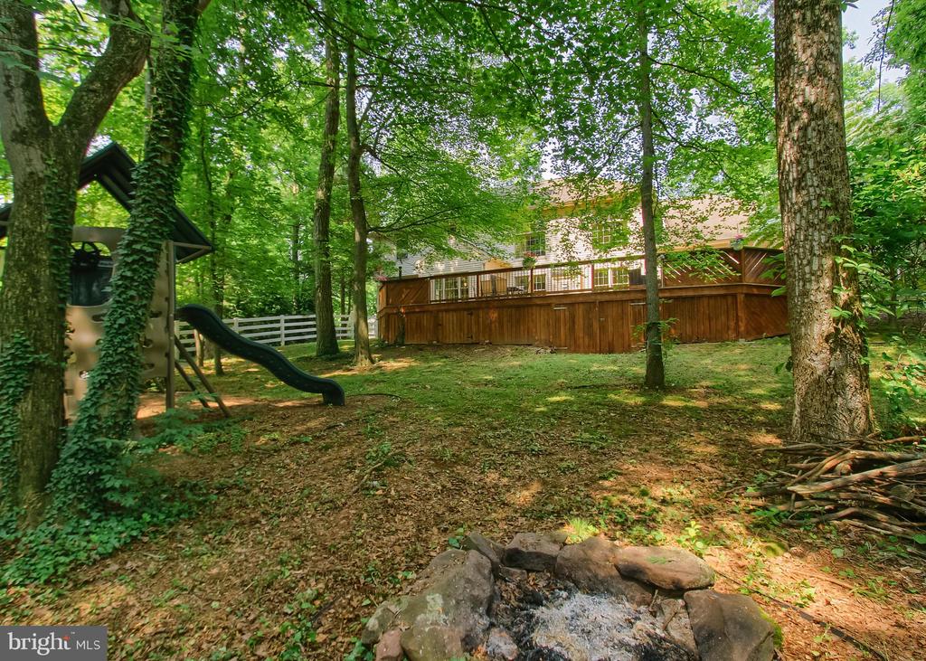 502 WOODLAND CIRCLE