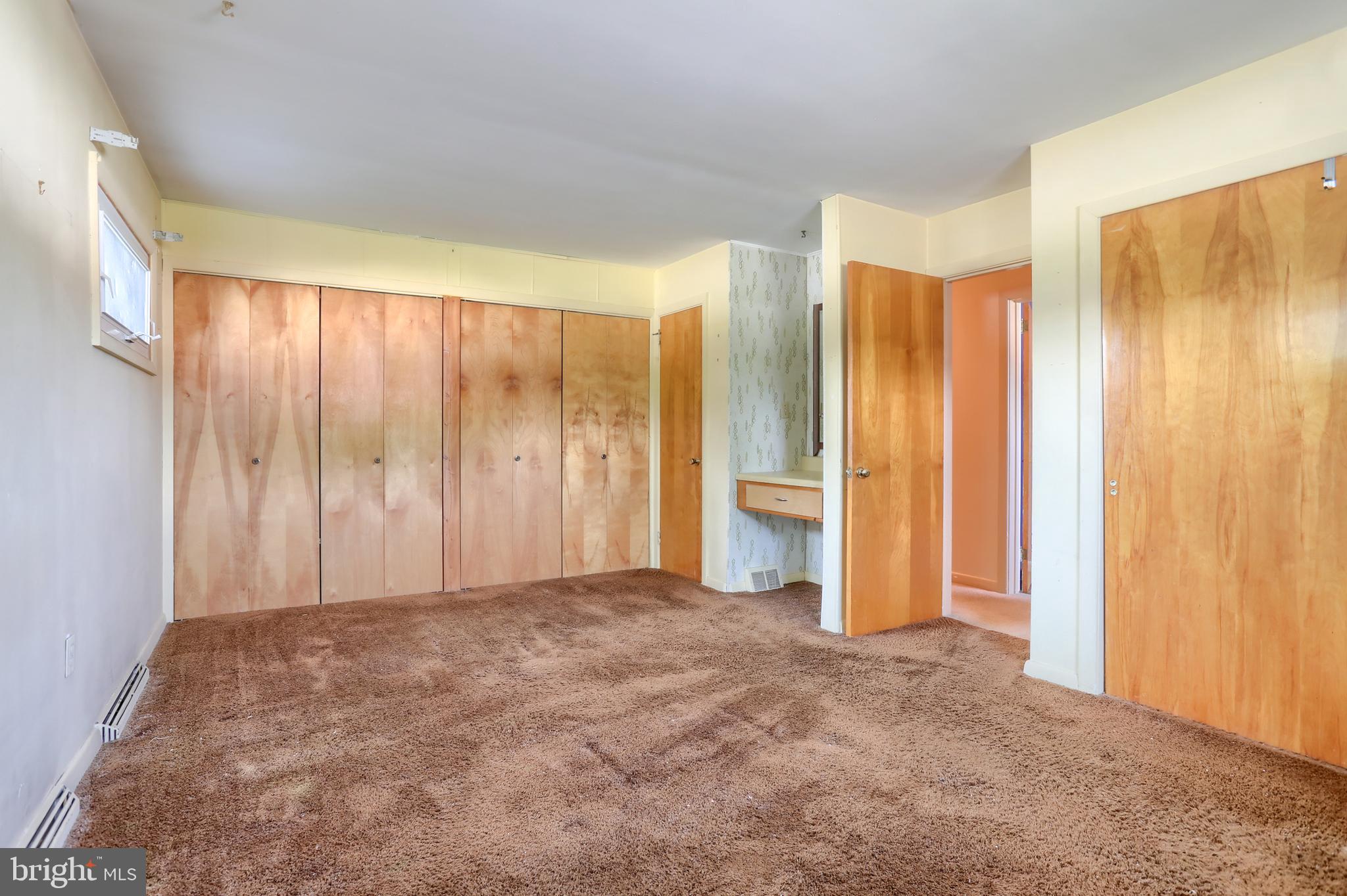 811 S HARRISON STREET