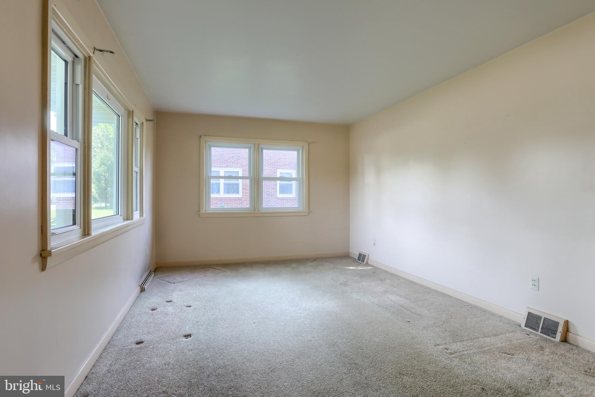 811 S HARRISON STREET