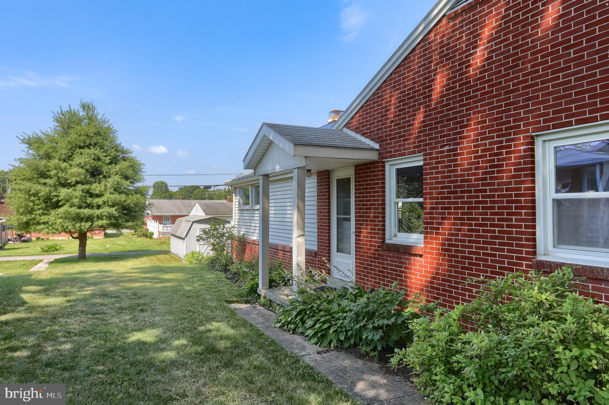 811 S HARRISON STREET