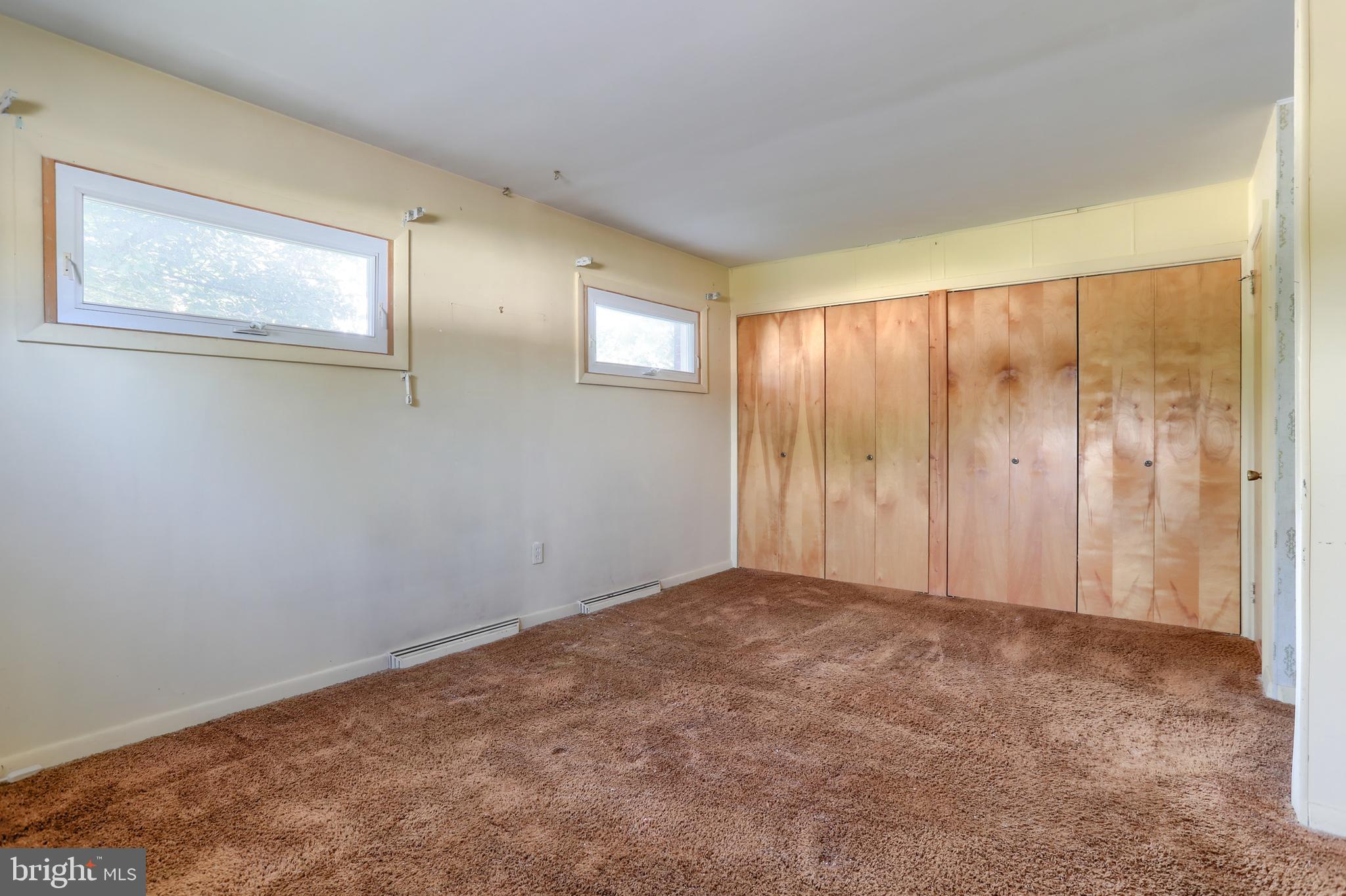 811 S HARRISON STREET