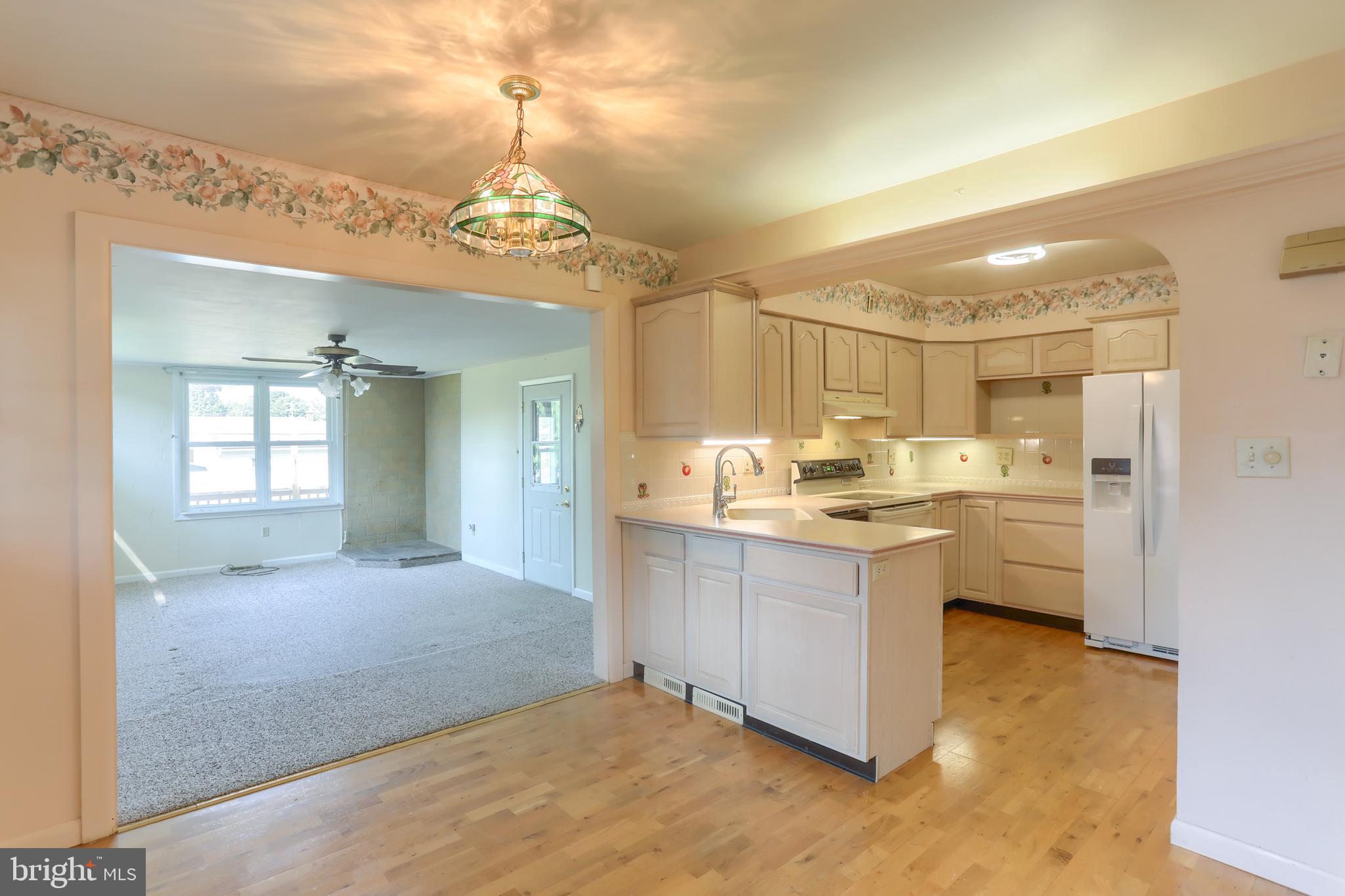 811 S HARRISON STREET