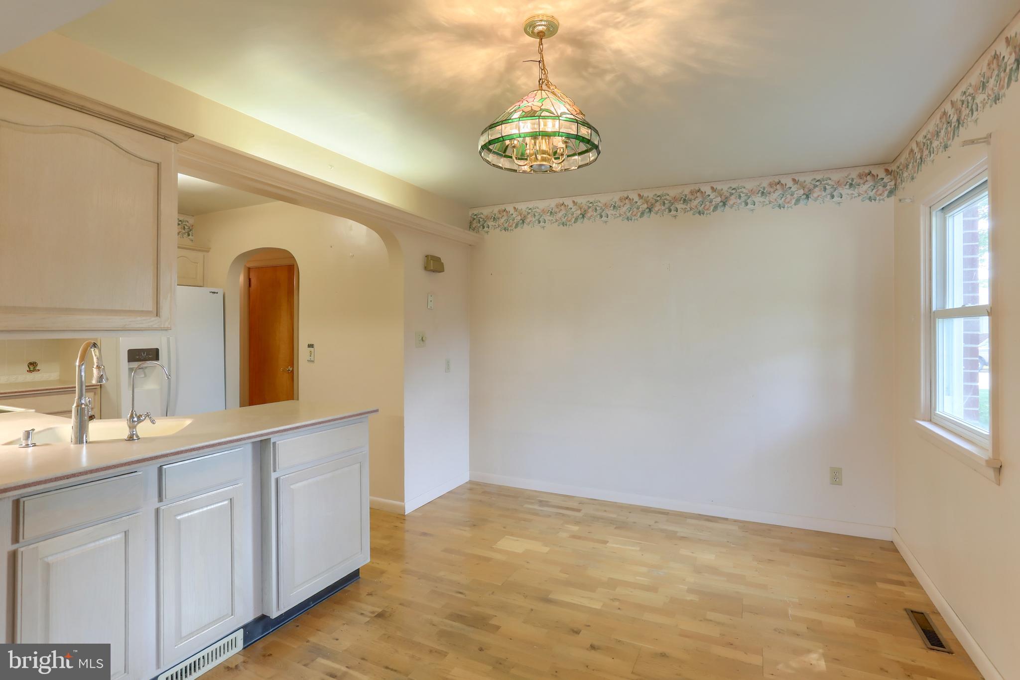 811 S HARRISON STREET