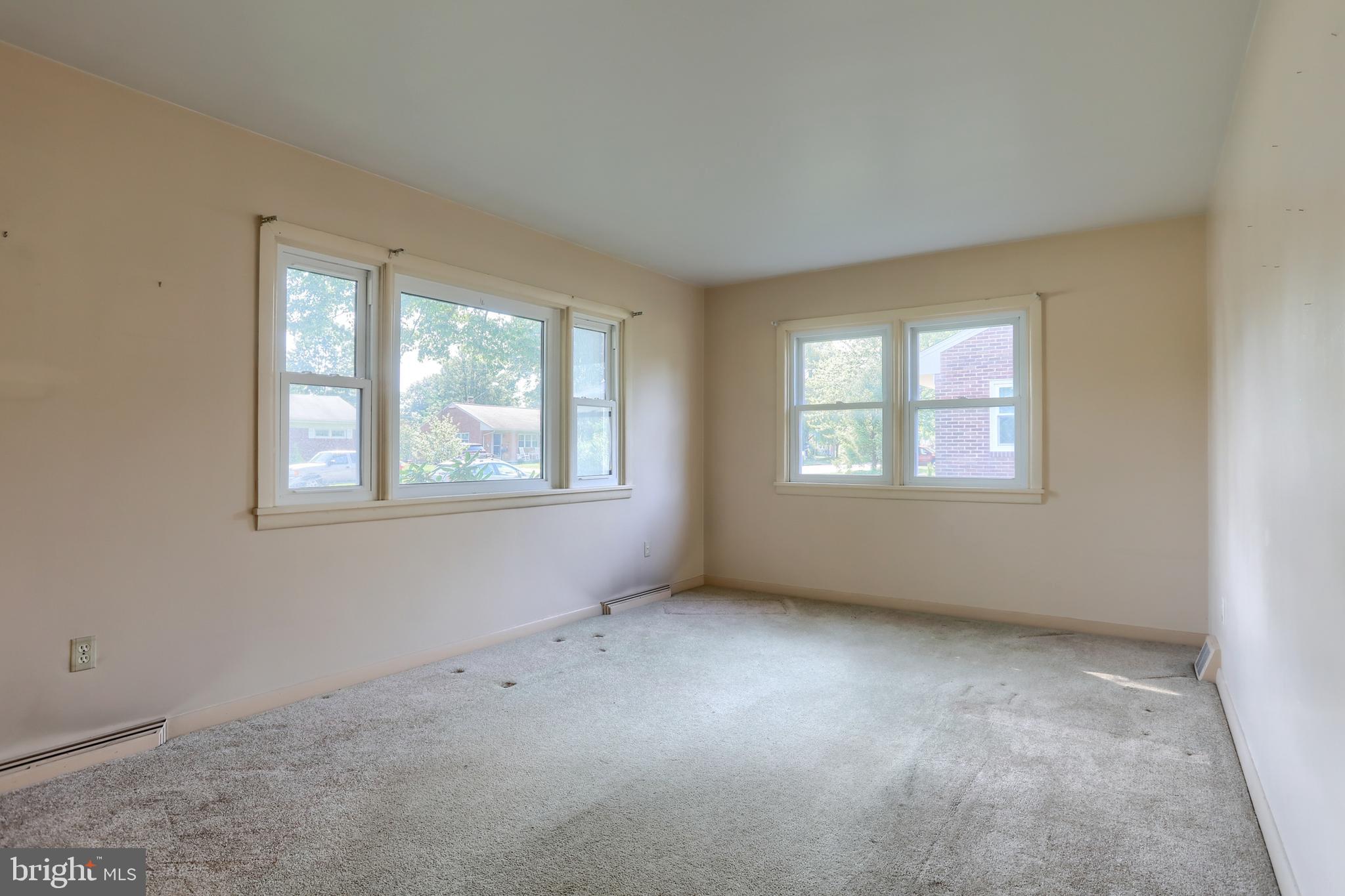 811 S HARRISON STREET