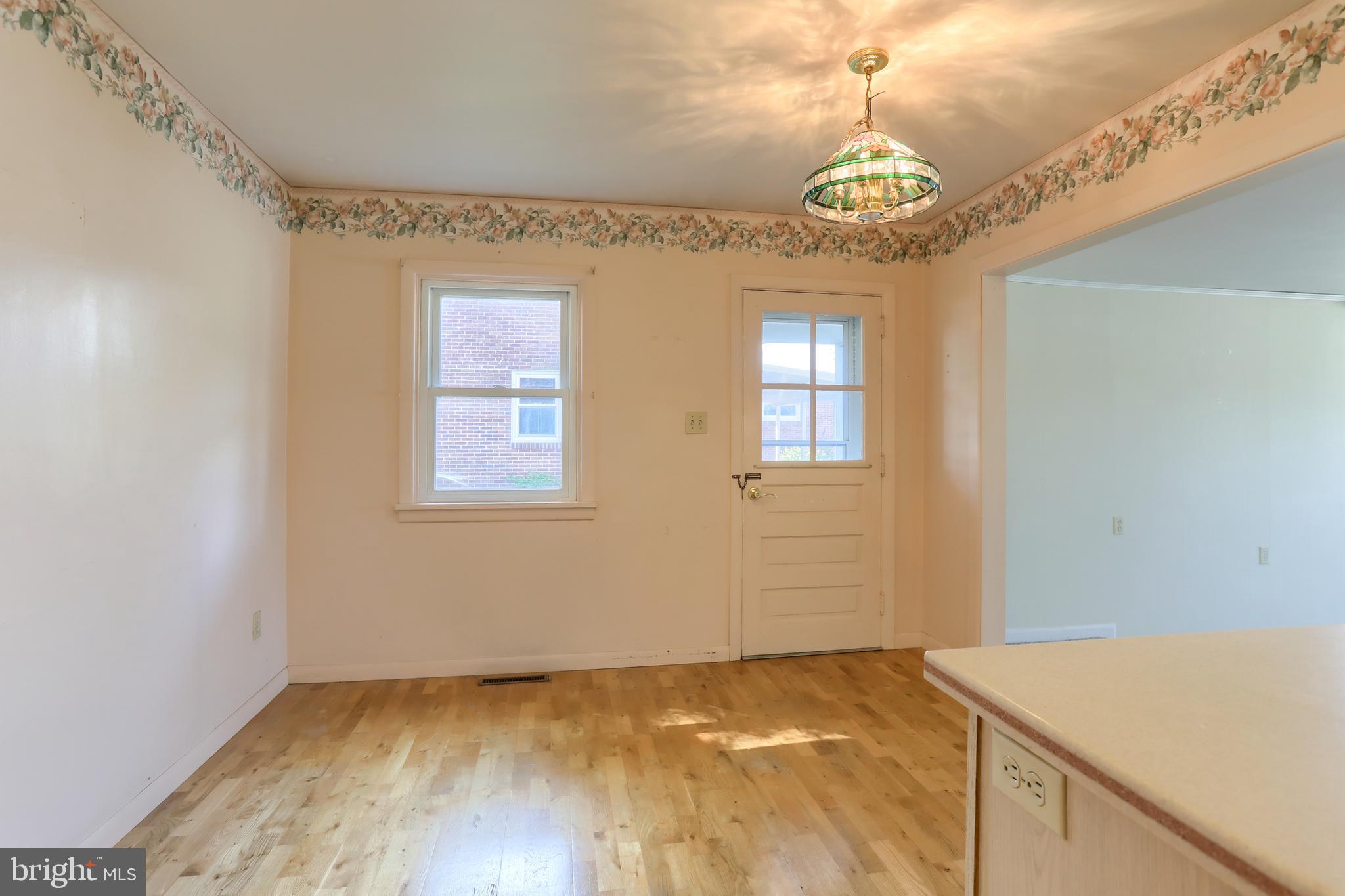 811 S HARRISON STREET