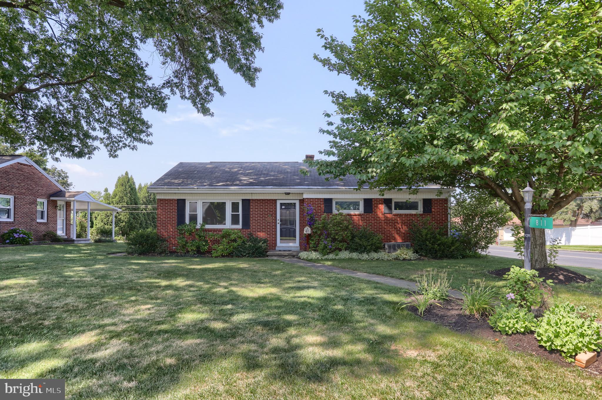 811 S HARRISON STREET