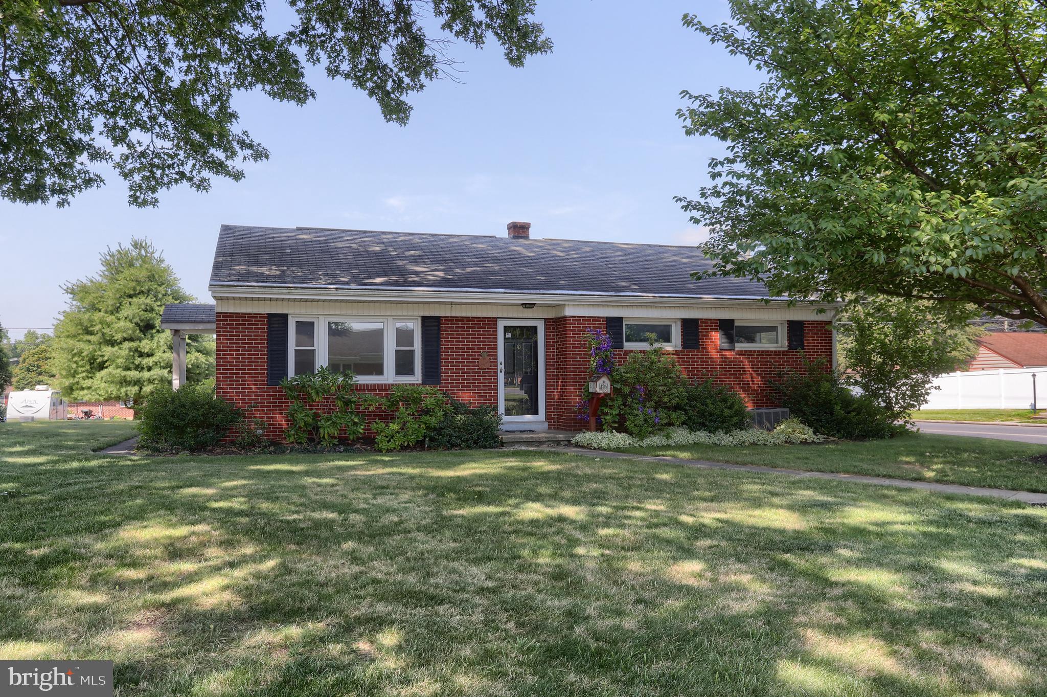 811 S HARRISON STREET